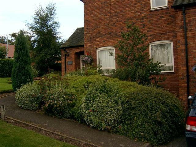 Birtley House Guest House B&B テルフォード エクステリア 写真