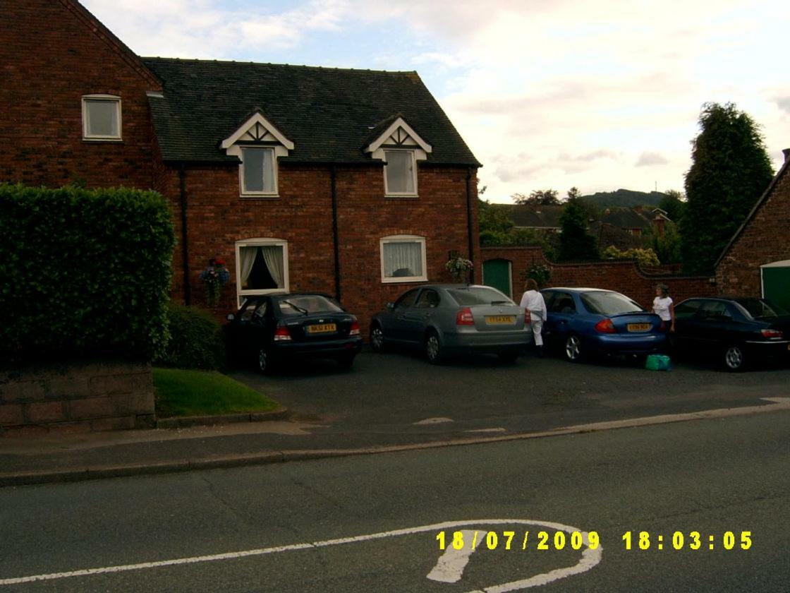 Birtley House Guest House B&B テルフォード エクステリア 写真
